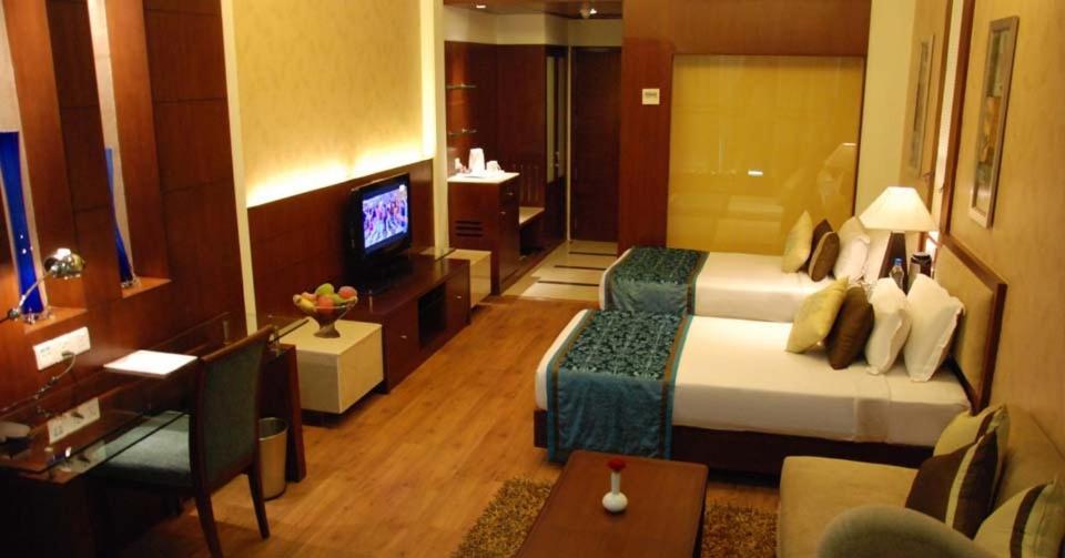 The Victoria Grand Hotel & Spa Kasauli Exteriör bild