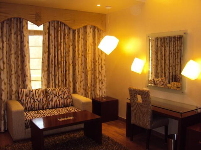 The Victoria Grand Hotel & Spa Kasauli Exteriör bild