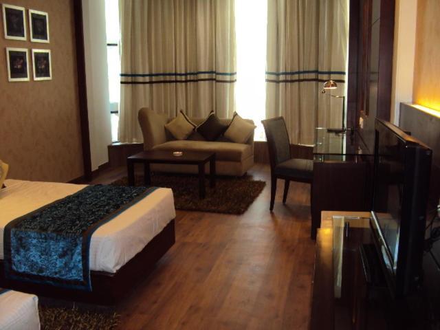The Victoria Grand Hotel & Spa Kasauli Exteriör bild