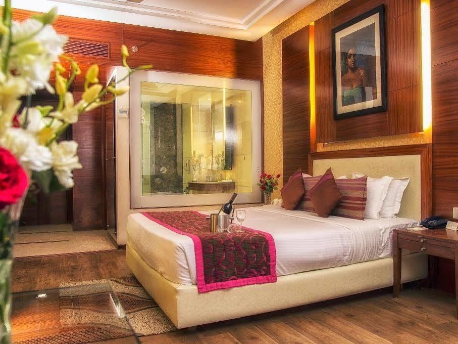 The Victoria Grand Hotel & Spa Kasauli Exteriör bild